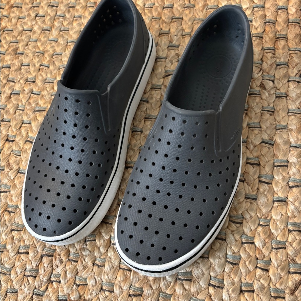 Native Shoes Men's Gray Slip-On Shoes